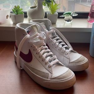 Youth Size 4.5y Nike Blazers